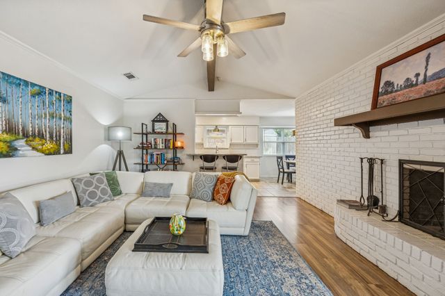 3416 Lawndale Avenue, Fort Worth, TX 76133