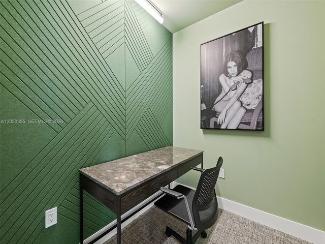 121 NE 5th St 3704, Miami, FL 33132