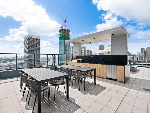 121 NE 5th St 3704, Miami, FL 33132