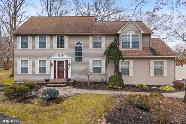 5 LAUREL TREE DR, Westampton, NJ 08060