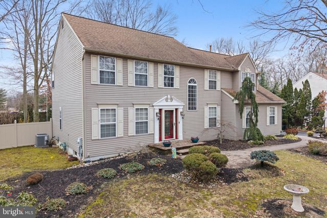 5 LAUREL TREE DR, Westampton, NJ 08060