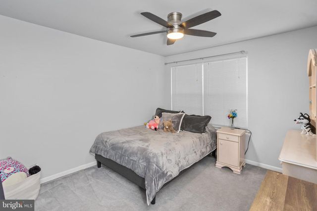 5 LAUREL TREE DR, Westampton, NJ 08060