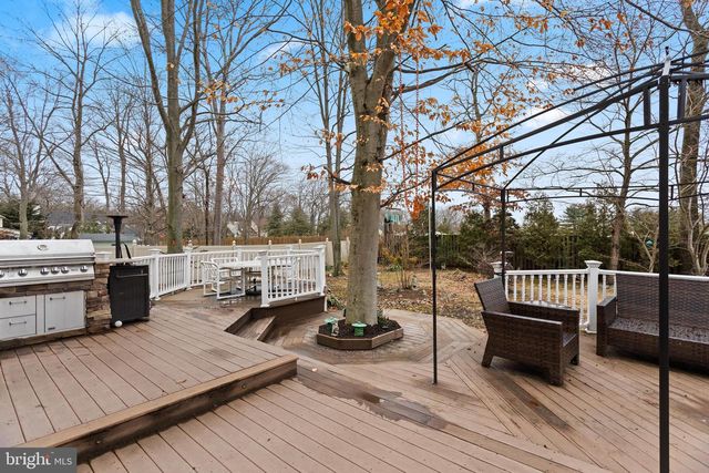 5 LAUREL TREE DR, Westampton, NJ 08060