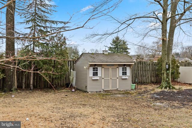 5 LAUREL TREE DR, Westampton, NJ 08060
