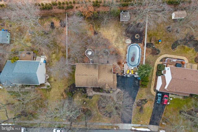 5 LAUREL TREE DR, Westampton, NJ 08060