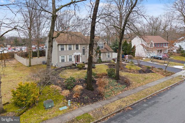 5 LAUREL TREE DR, Westampton, NJ 08060