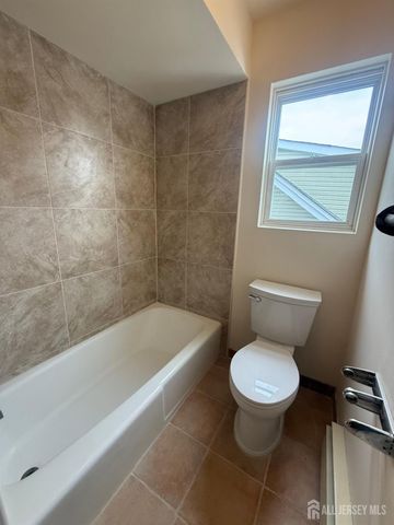 710-712 Drake Avenue 712, Middlesex, NJ 08846