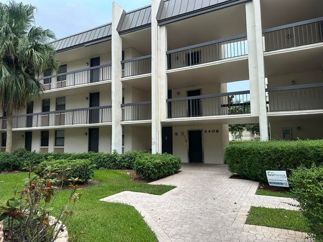8409 Forest Hills Drive 205, Coral Springs, FL 33065