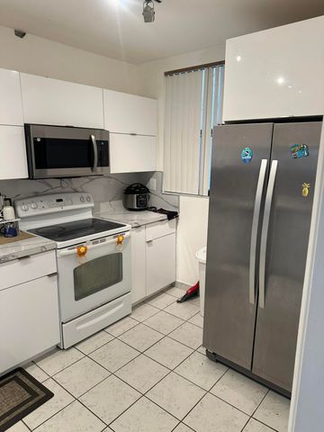 8409 Forest Hills Drive 205, Coral Springs, FL 33065