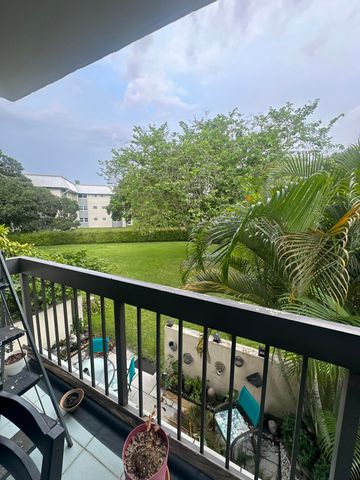 8409 Forest Hills Drive 205, Coral Springs, FL 33065