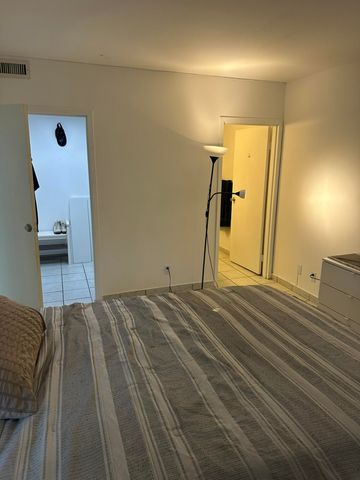 8409 Forest Hills Drive 205, Coral Springs, FL 33065