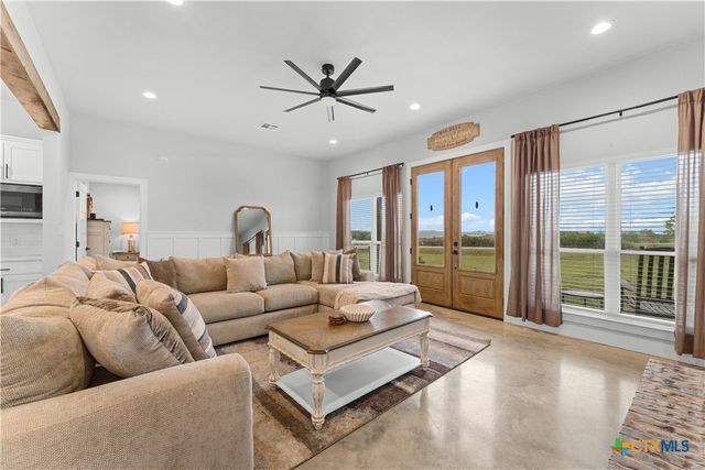 13487 Wedel Cemetery Road, Rogers, TX 76569
