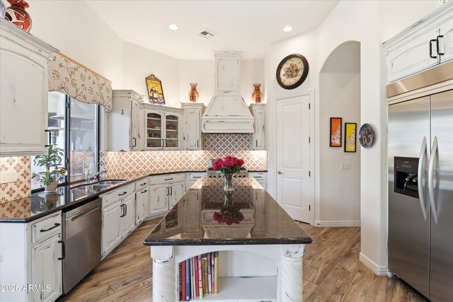 4406 E CAPRICORN Place, Chandler, AZ 85249