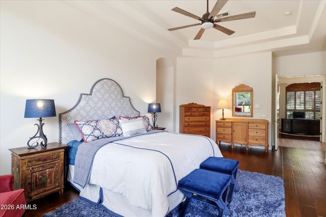 4406 E CAPRICORN Place, Chandler, AZ 85249