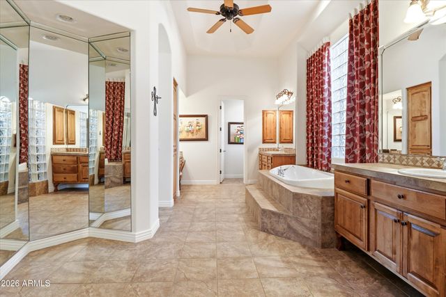 4406 E CAPRICORN Place, Chandler, AZ 85249