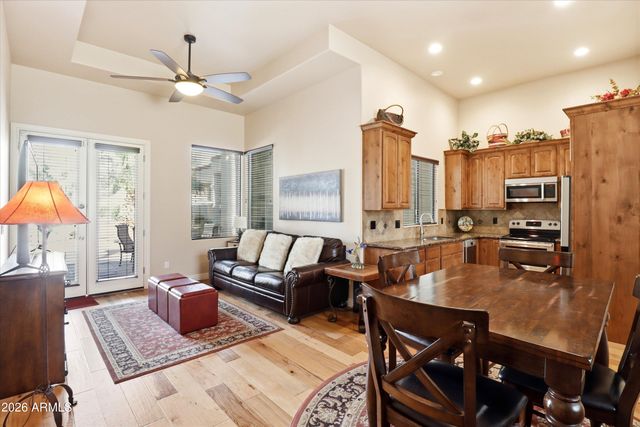 4406 E CAPRICORN Place, Chandler, AZ 85249