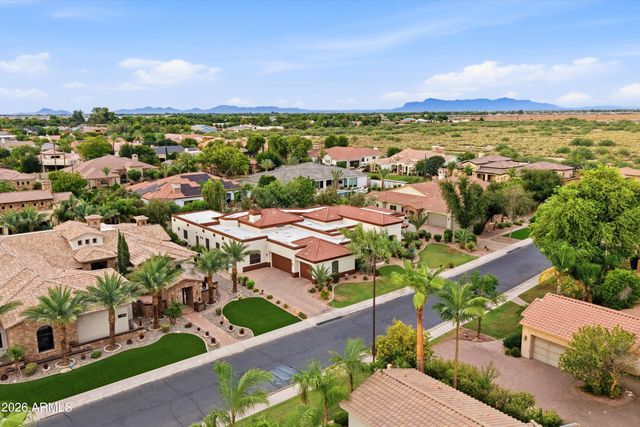 4406 E CAPRICORN Place, Chandler, AZ 85249