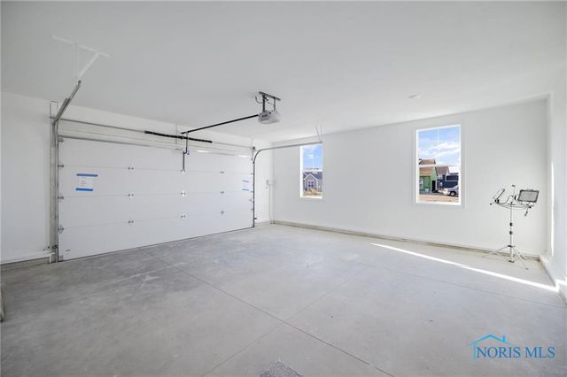 8520 Hocking Cove, Waterville, OH 43566