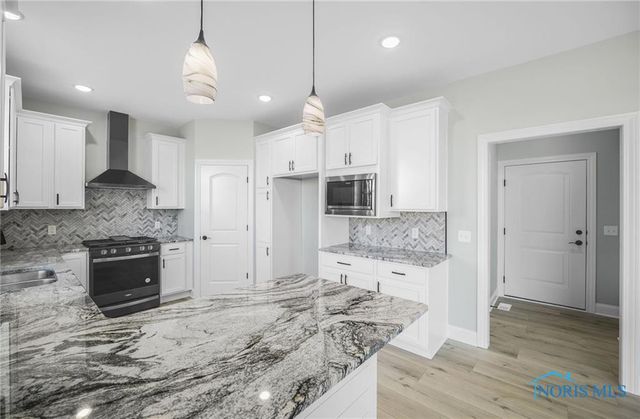 8520 Hocking Cove, Waterville, OH 43566