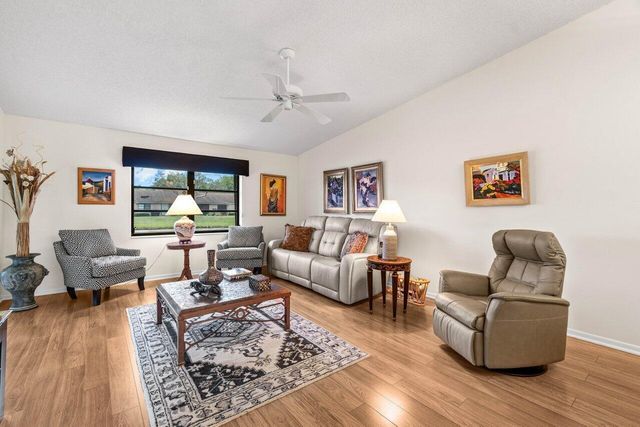 8286 Springlake Drive, Boca Raton, FL 33496