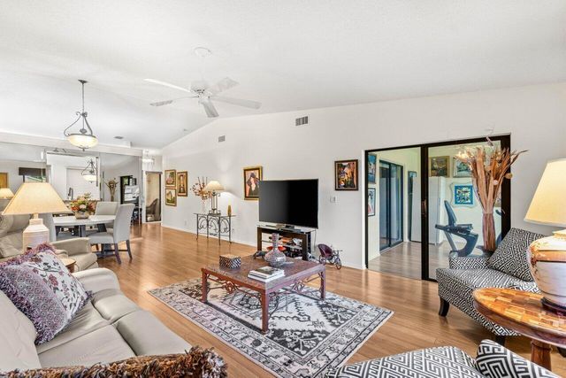 8286 Springlake Drive, Boca Raton, FL 33496
