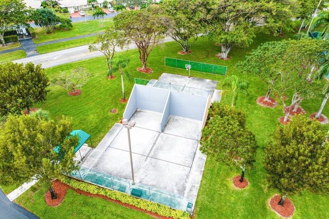 8286 Springlake Drive, Boca Raton, FL 33496