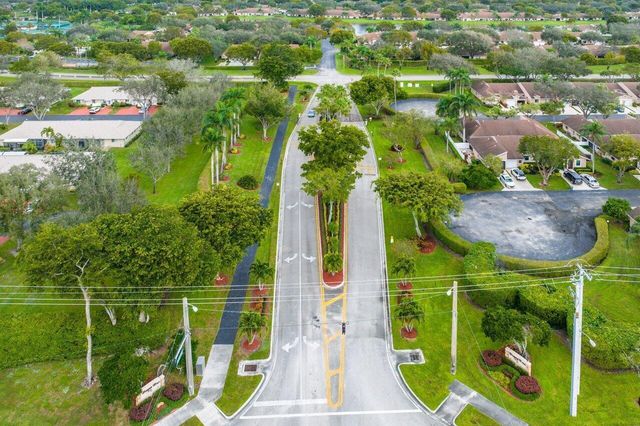 8286 Springlake Drive, Boca Raton, FL 33496