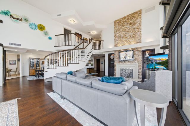 3350 Mccue Road 2402, Houston, TX 77056