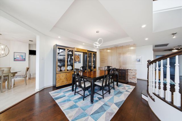 3350 Mccue Road 2402, Houston, TX 77056