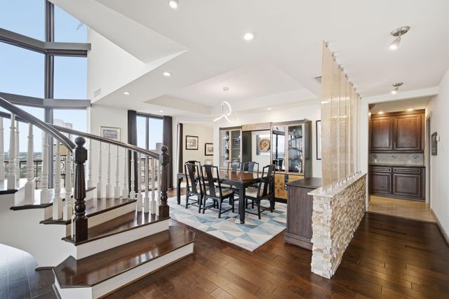 3350 Mccue Road 2402, Houston, TX 77056