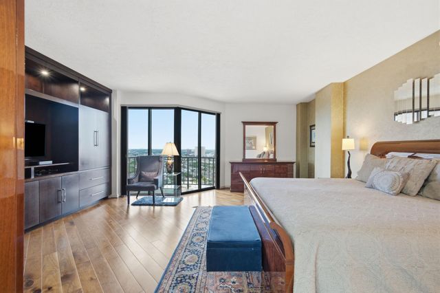 3350 Mccue Road 2402, Houston, TX 77056