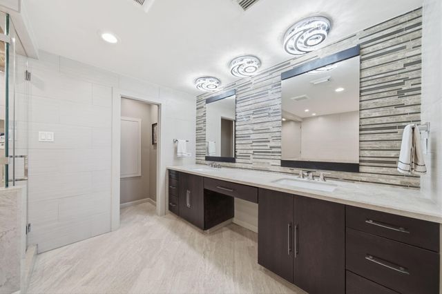 3350 Mccue Road 2402, Houston, TX 77056