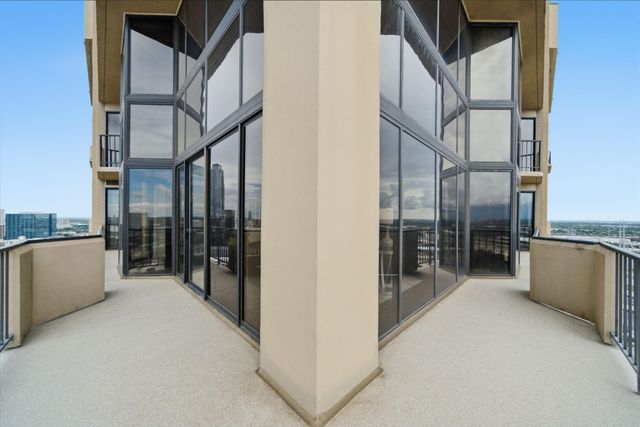 3350 Mccue Road 2402, Houston, TX 77056