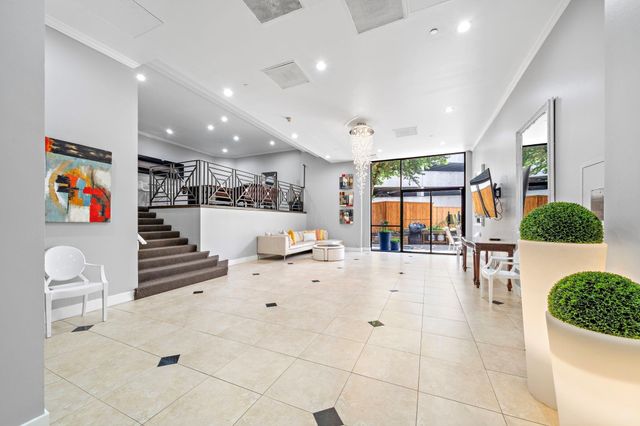 3350 Mccue Road 2402, Houston, TX 77056