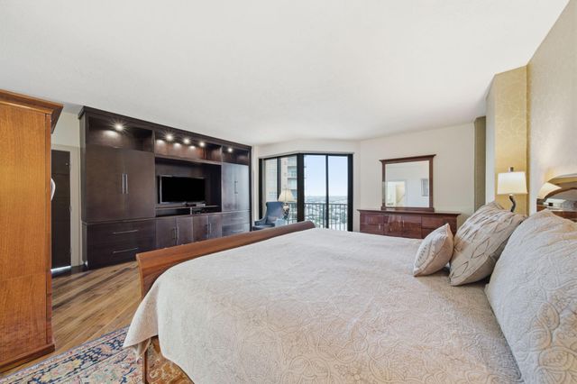 3350 Mccue Road 2402, Houston, TX 77056