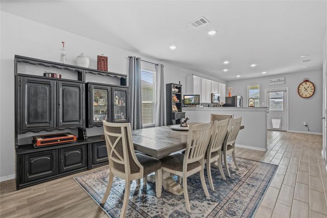 806 Wembley Wood Way, Houston, TX 77336