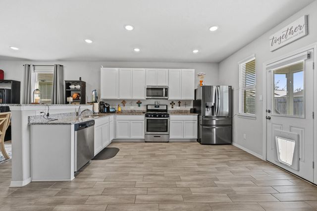 806 Wembley Wood Way, Houston, TX 77336