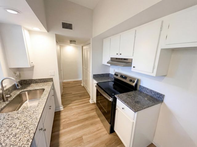 141 SE Calmoso Drive, Port St. Lucie, Port St Lucie, FL 34983