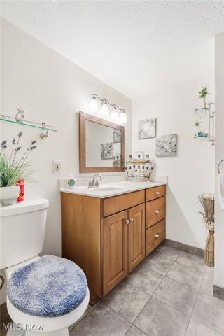 540 Meredith Lane, Cuyahoga Falls, OH 44223