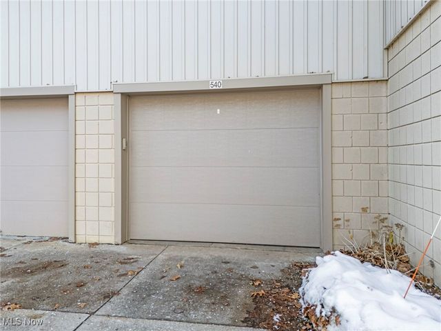 540 Meredith Lane, Cuyahoga Falls, OH 44223