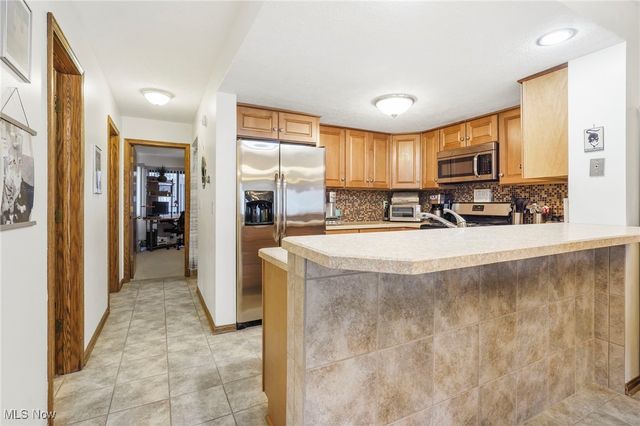 540 Meredith Lane, Cuyahoga Falls, OH 44223