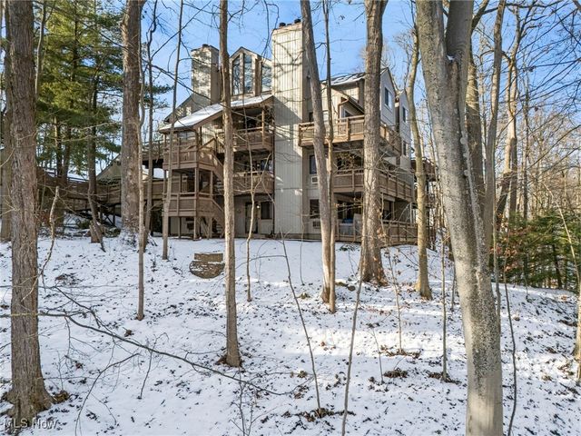 540 Meredith Lane, Cuyahoga Falls, OH 44223