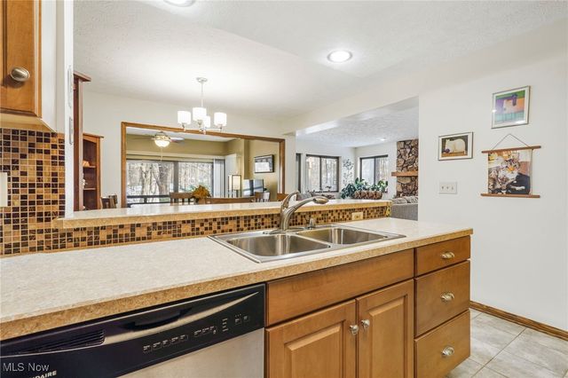 540 Meredith Lane, Cuyahoga Falls, OH 44223