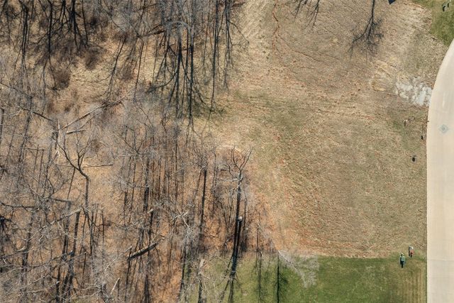 3025 Forrest Meadow Lane, Hiawatha, IA 52233