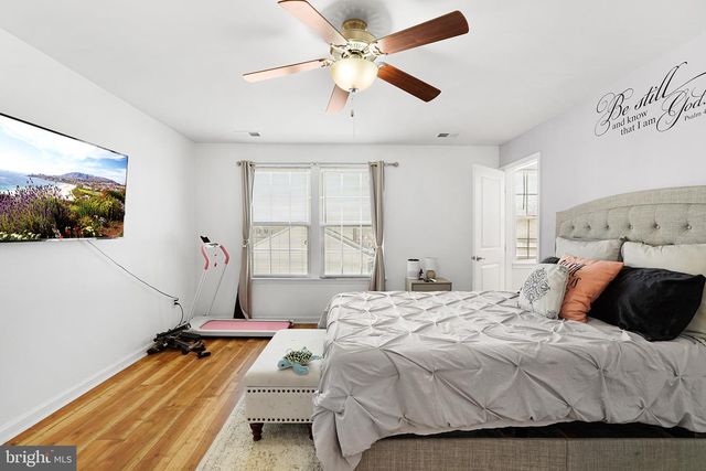 107 BENFORD RD, Edgewater Park, NJ 08010