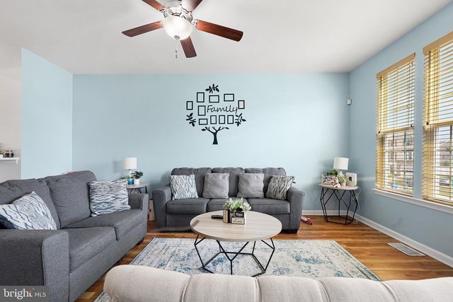 107 BENFORD RD, Edgewater Park, NJ 08010