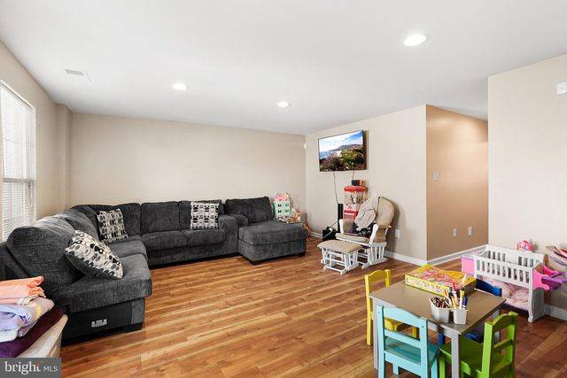 107 BENFORD RD, Edgewater Park, NJ 08010