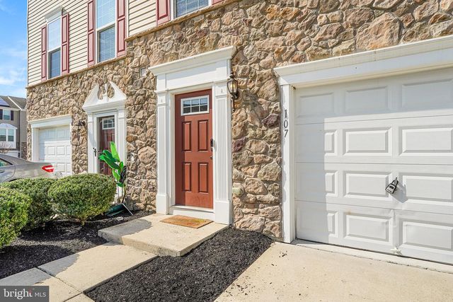107 BENFORD RD, Edgewater Park, NJ 08010