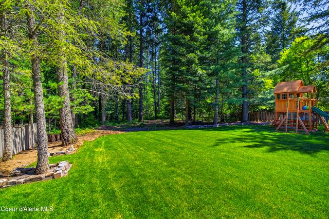 303 Park LN, Sandpoint, ID 83864