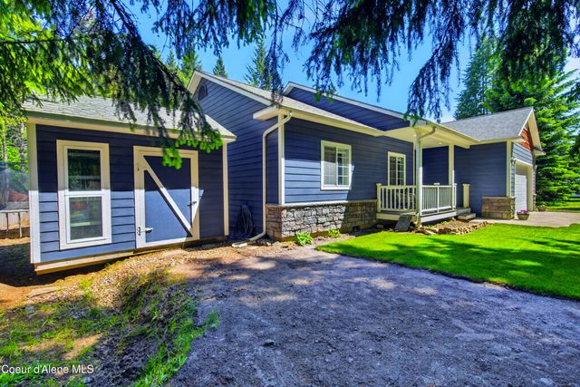 303 Park LN, Sandpoint, ID 83864